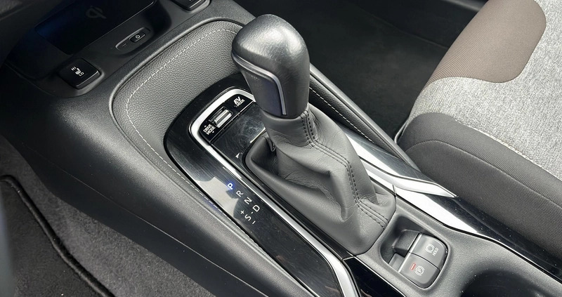 Toyota Corolla cena 117900 przebieg: 70605, rok produkcji 2021 z Radzymin małe 301